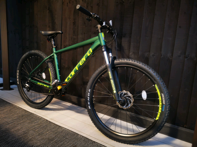 Carrera Vengeance bike 2022 / Large 